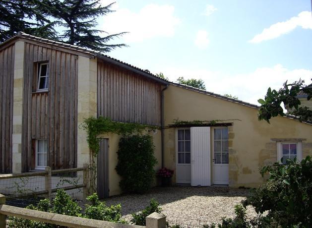 La Maison De PradierPugnac エクステリア 写真
